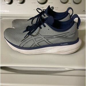 Men’s ASICS Gel Nimbus Running Shoes